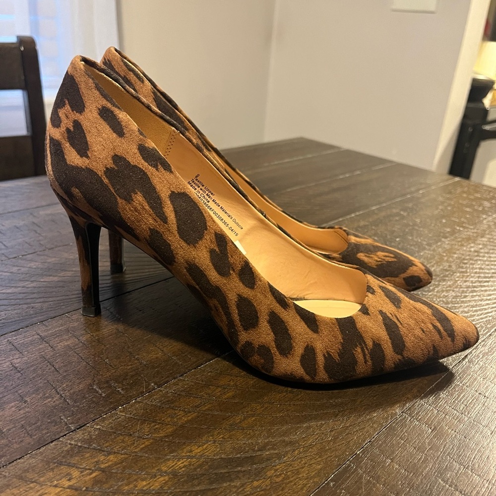 A New Day Women’s Pointed Toe Cheetah Print Heels.